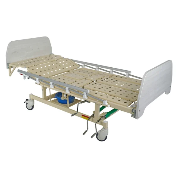 Кровать адаптационная механическая с туалетным устройством MBН